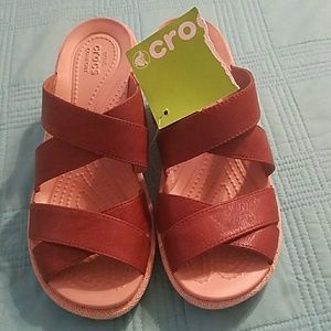New, Crocs Criss Cross Brown Wedge, size 6